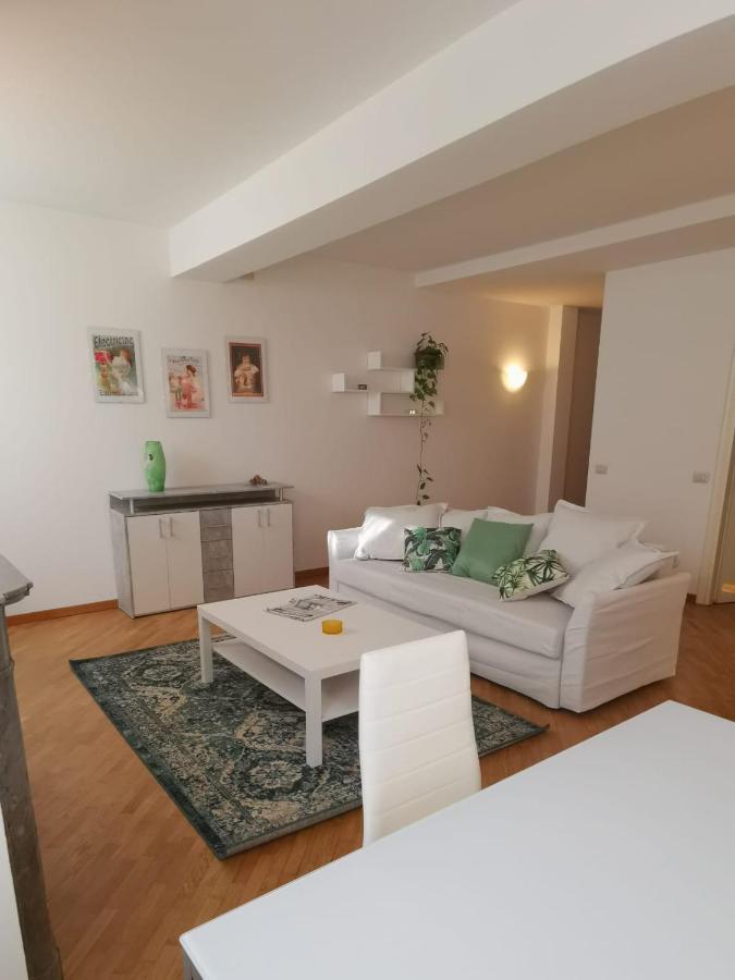 Parma Central Apartments Eksteriør billede